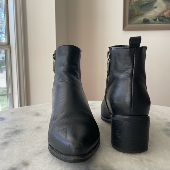 Blondo Elvina Booties - Picture 5 of 9